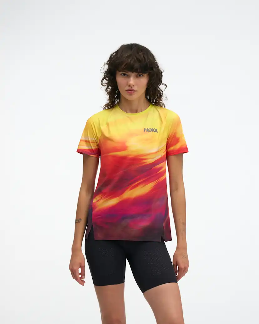 Женские топы Hoka Race Day Short Sleeve