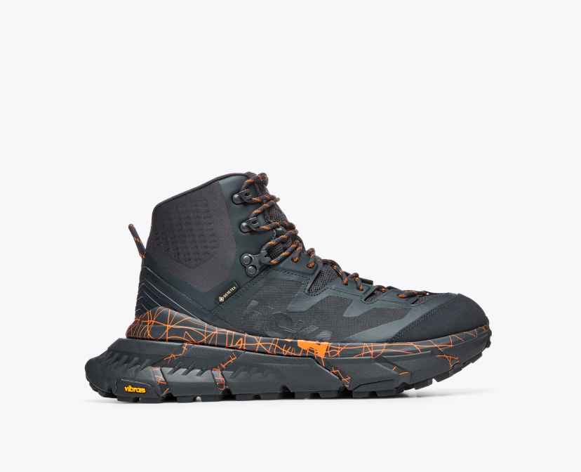 ホカオネオネ　TENNINE Review】HOKA ONE ONE「TenNine（テンナイン）」 - トレイル
