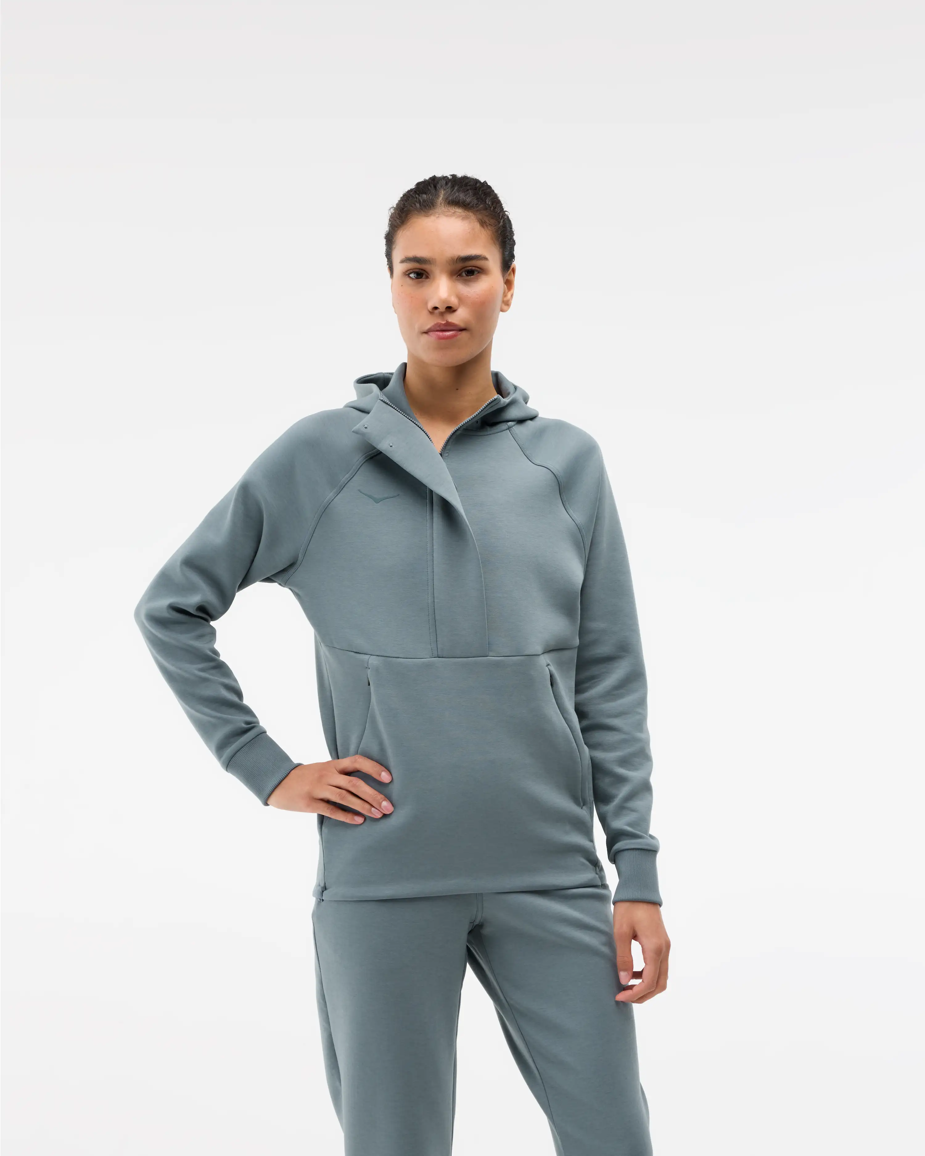HOKA ONE ONE® Essential Recovery Hoodie for Women | HOKA ONE ONE®