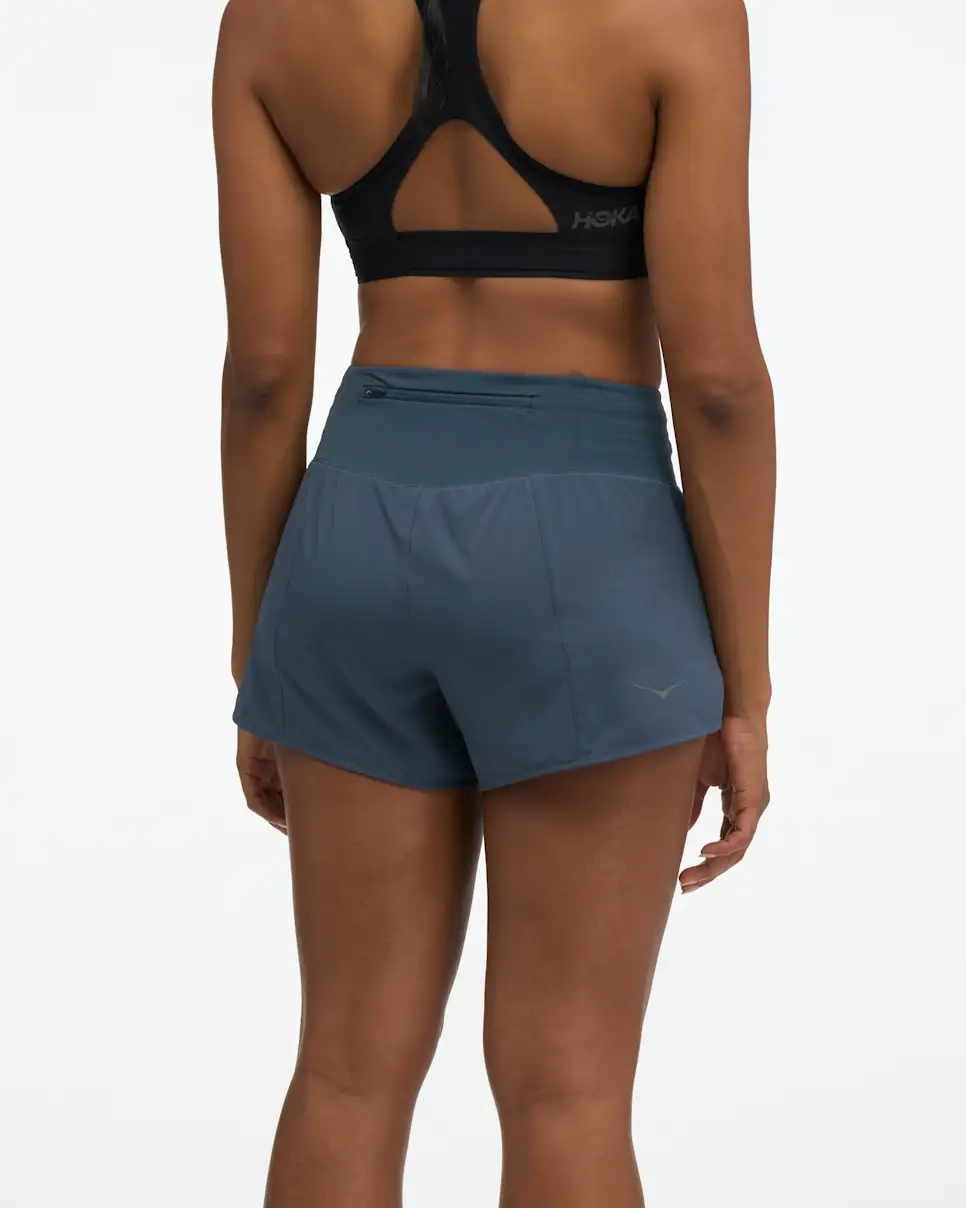 HOKA ONE ONE Sサイズ ホワイトショートパンツ HOKA Glide Short MR 3.5'' Brief for Women | HOKA® RE