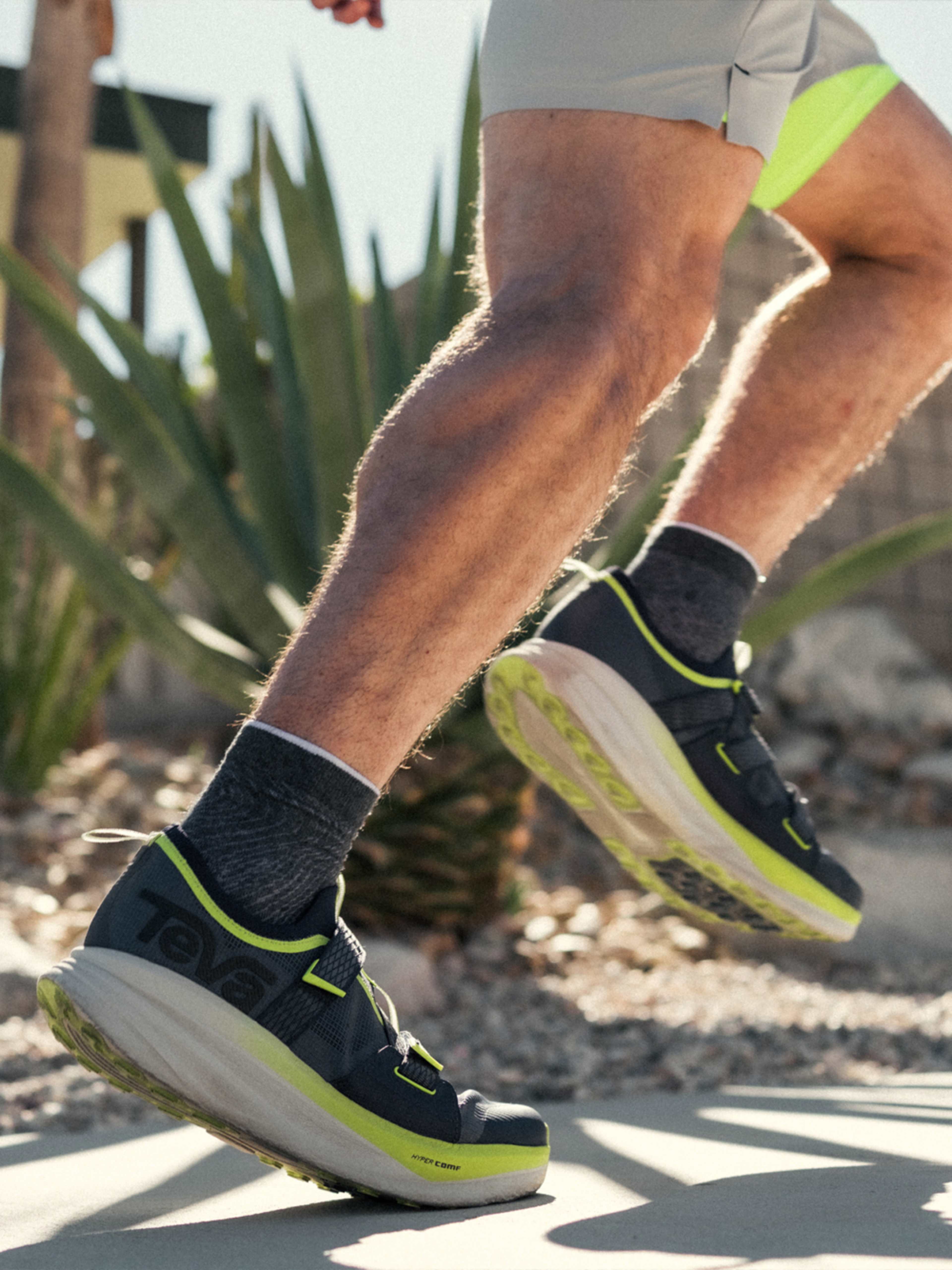 Men's & Women's Aventrail Performance Running Shoes & Sandals | Teva®
