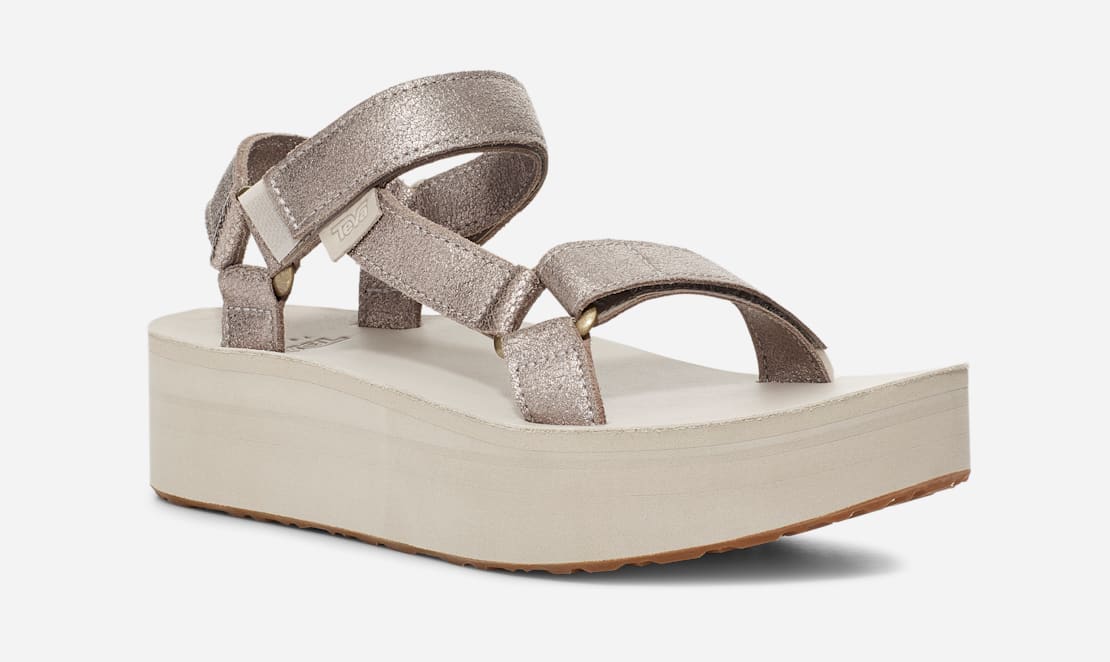 Teva women's flatform universal luxe shoes top