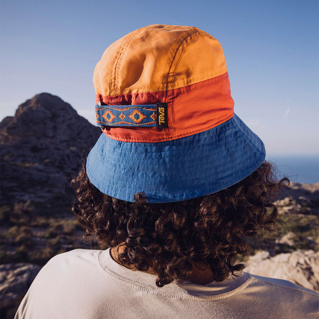 Teva hat top