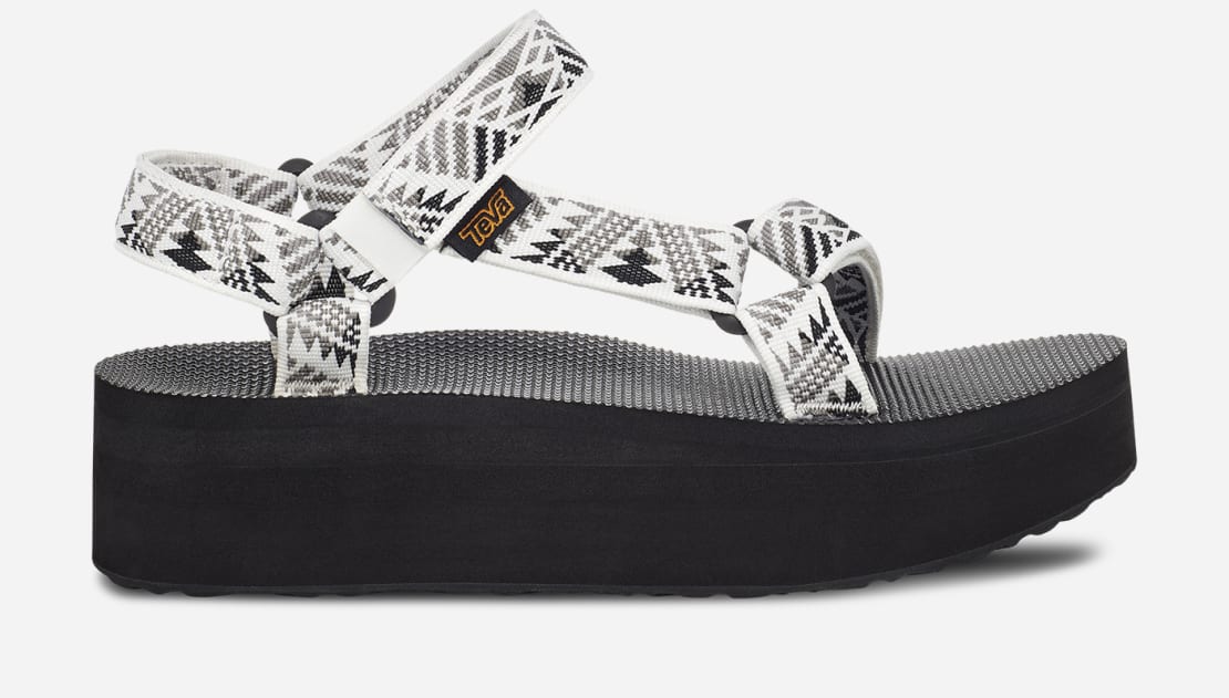 teva women's flatform universal