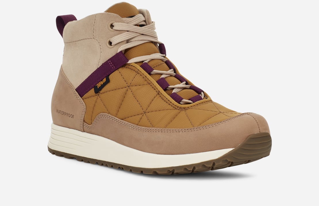 Chaco women's sales ember hiking boot