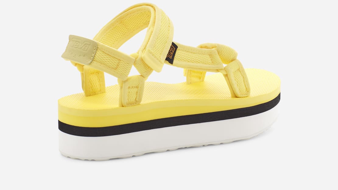 teva flatform universal mesh print