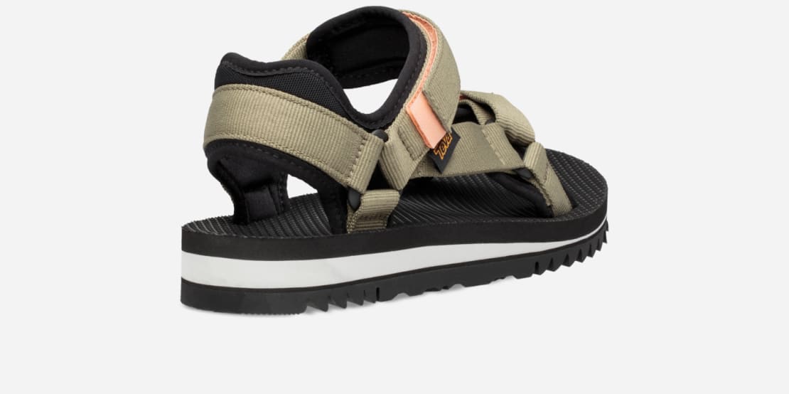 teva universal trail womens