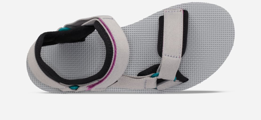 teva universal trail black