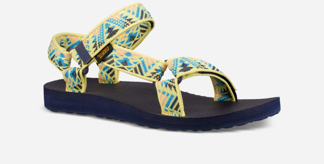 womens universal teva