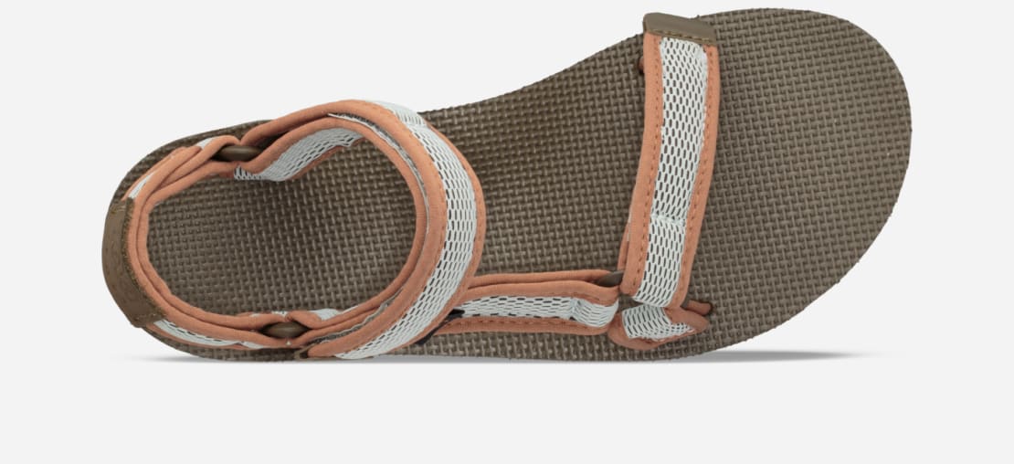 teva flatform universal mesh print