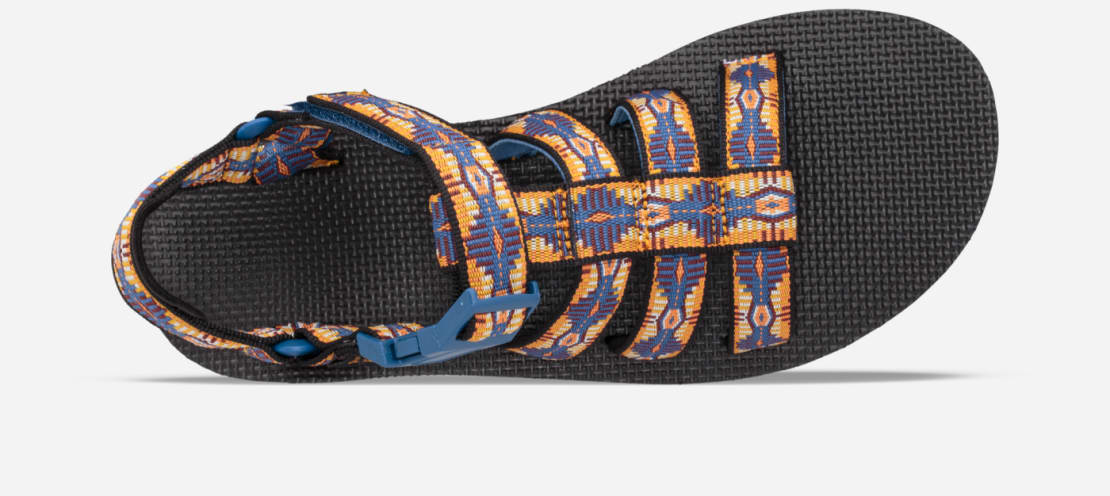 teva original dorado