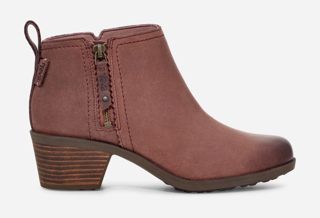 teva anaya lace up boot