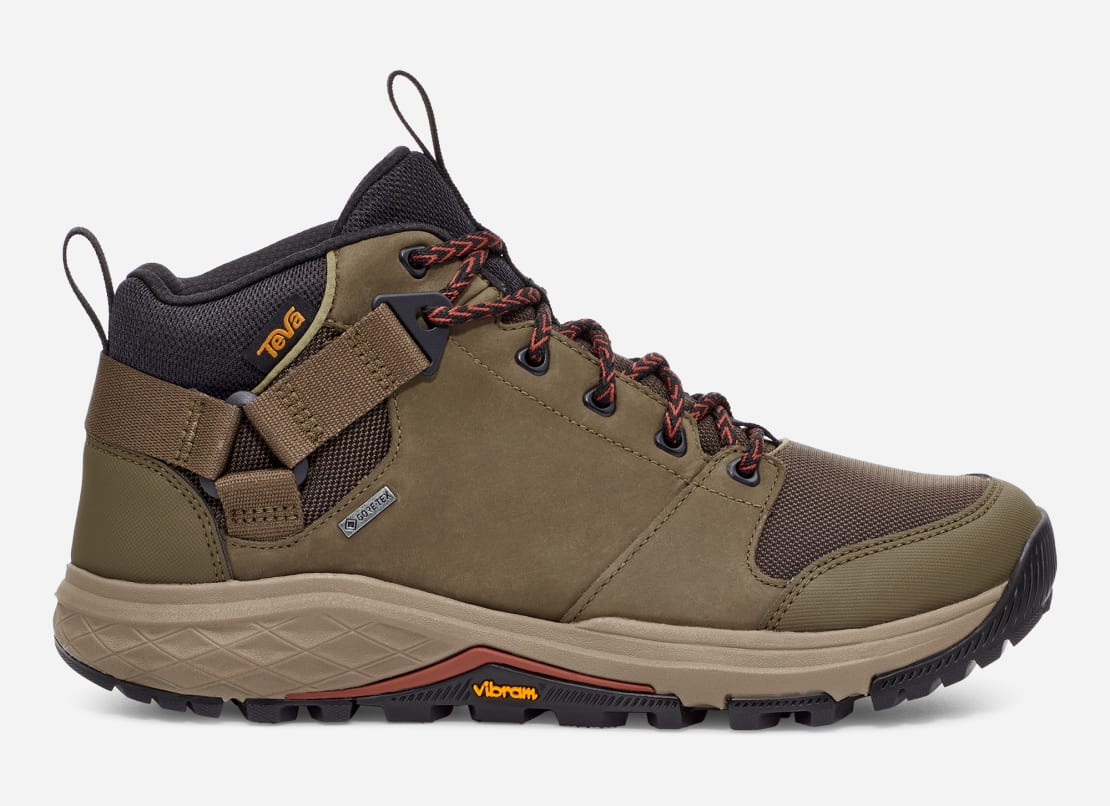 Teva hiking 2025 boots mens