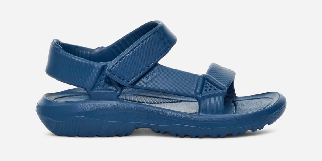 Teva hot sale hurricane 35