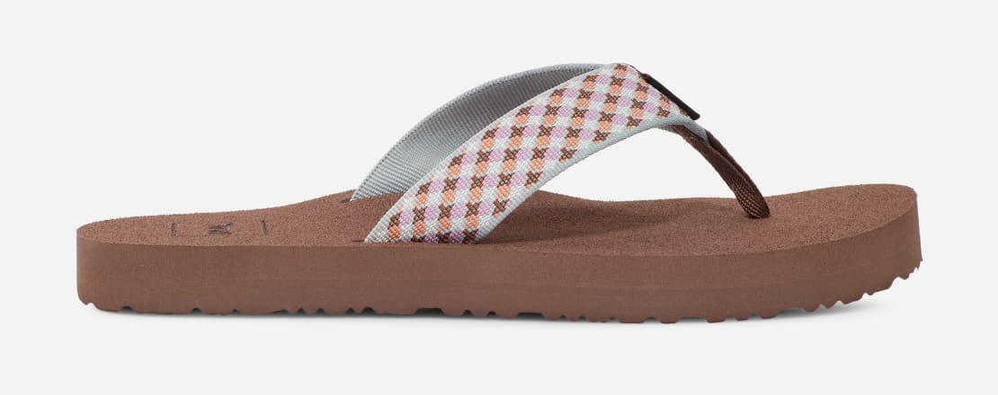 Teva mush hot sale sandals on clearance
