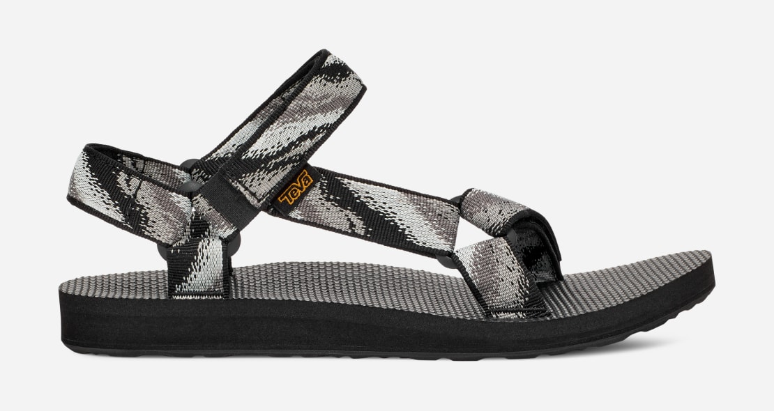 Black and white teva sandals store