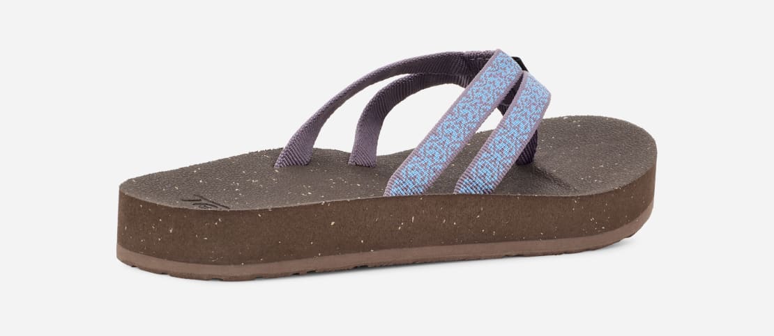 teva sandals strappy