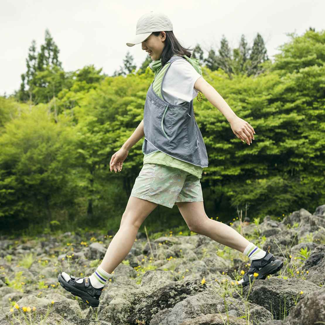 サンダル・ミュール Teva Women's Grandview Max Sandal (BLK) STVF2516230BLK Amazon.com | Teva Women's Grandview Max Sandal, Mahogany