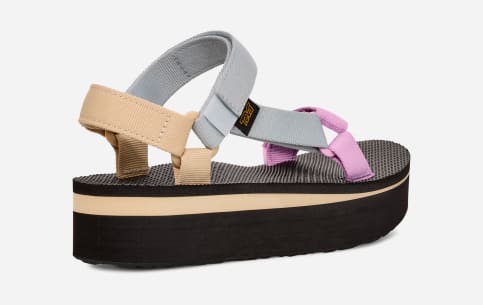 teva women's flatform universal stores
