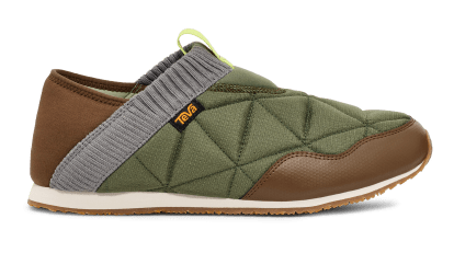 Teva discount puffy shoes