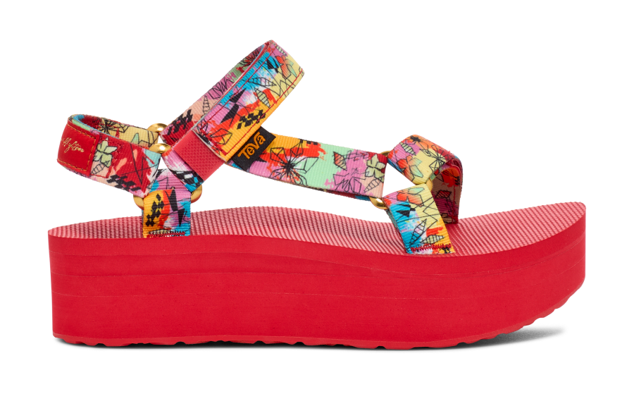 Teva flatform universal deals