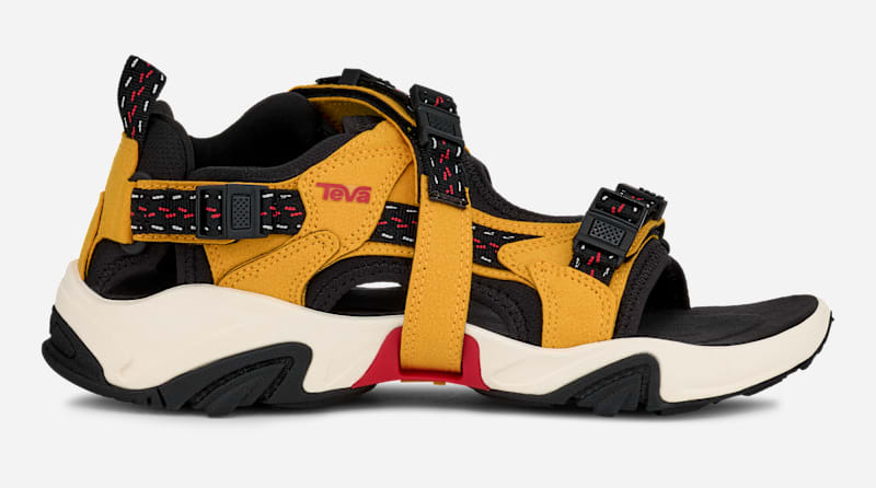 TEVA Wraptor Sandal in Saffron/Black, Size M 6.5/W 8