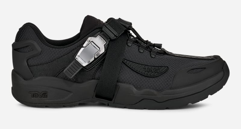 TEVA Wraptor Shoe in Black, Size M 9/W 10.5