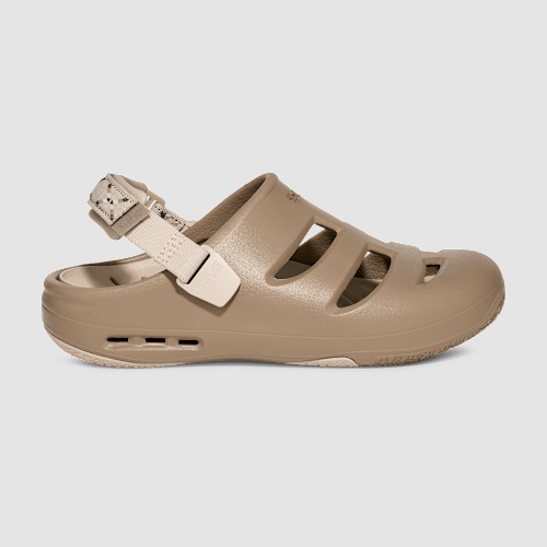 ApreAqua Closed-Toe Water Sandal