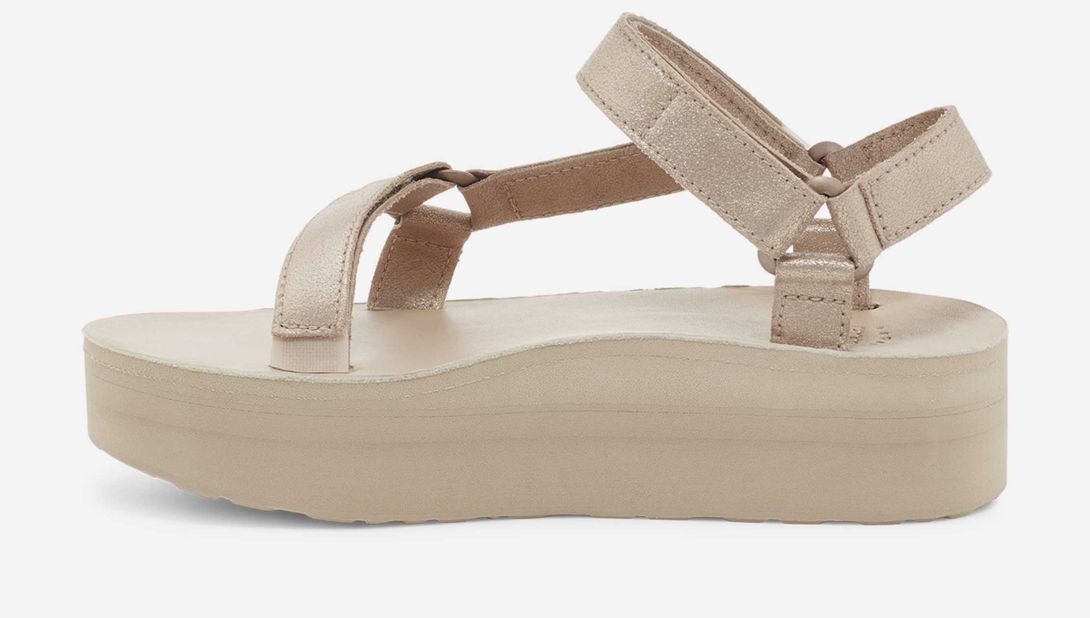 激安スーパーの“売上対決” Flatform Universal Leather Sandal | Teva® 25.0cm