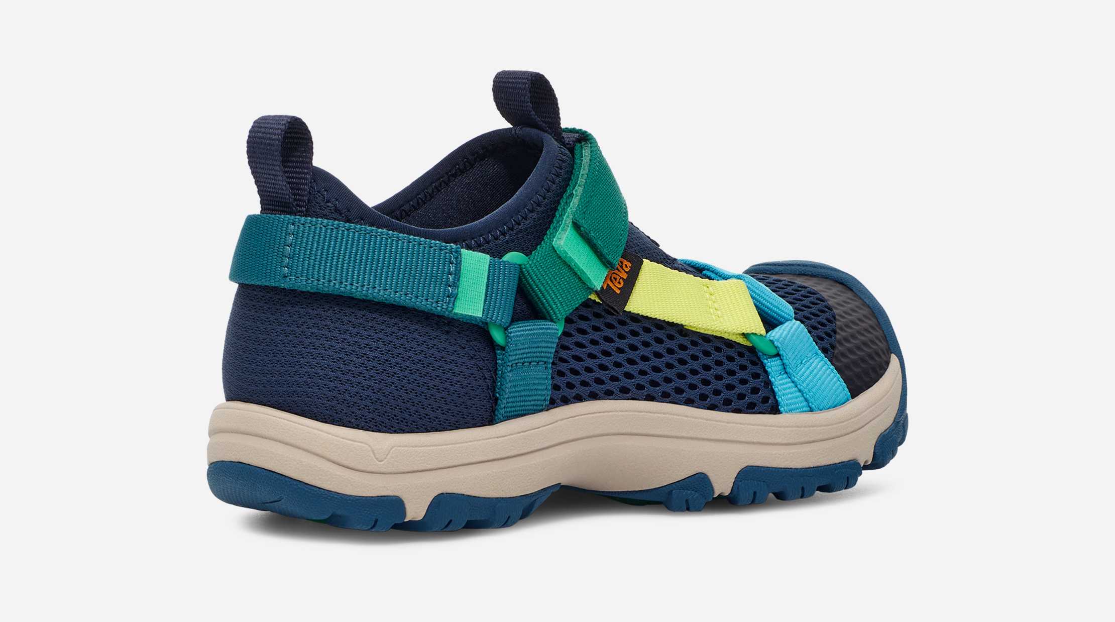 Outflow Universal Water Shoe