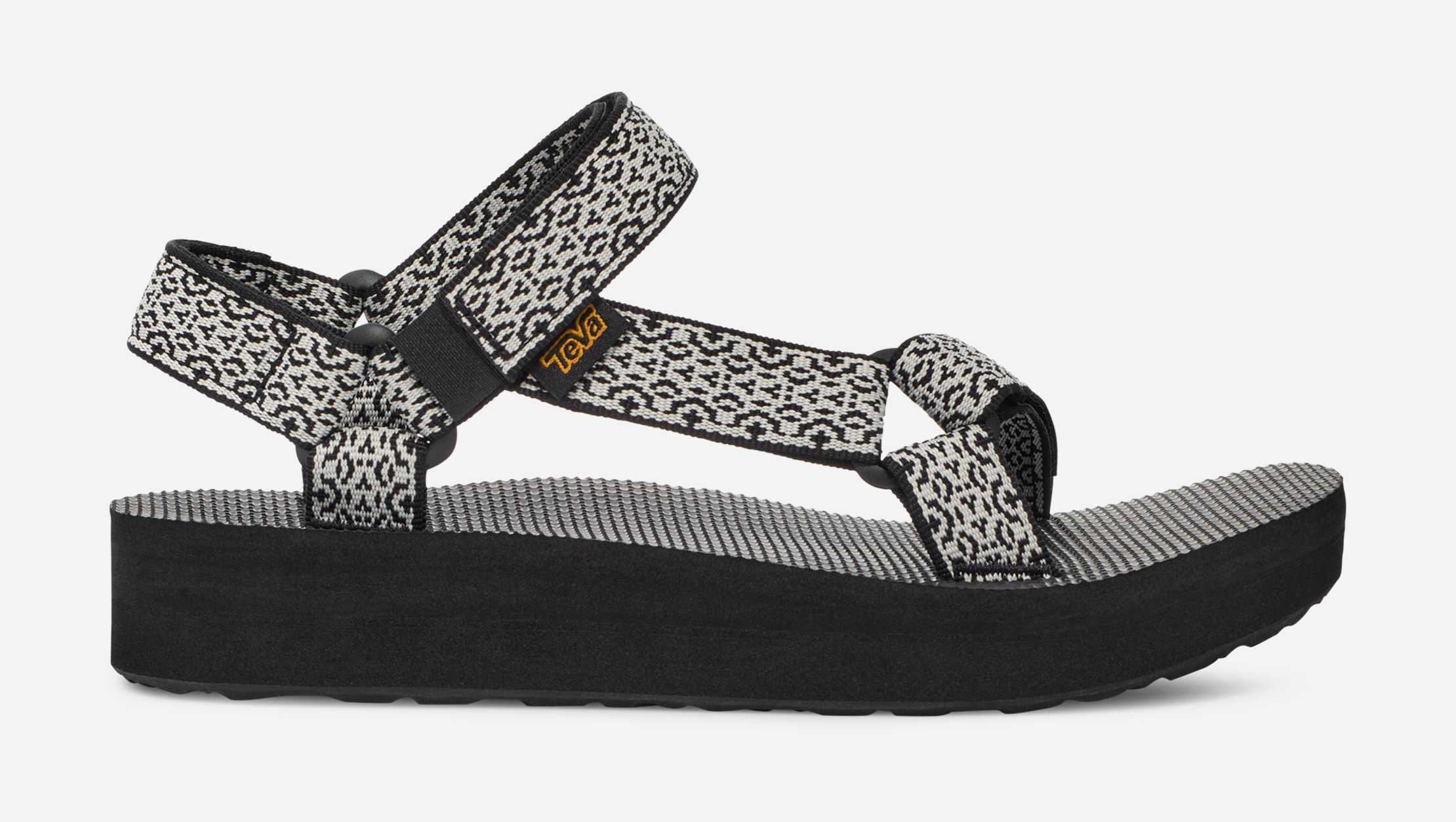 お歳暮 のし Universal Midform Women's Sandal Teva® | 靴