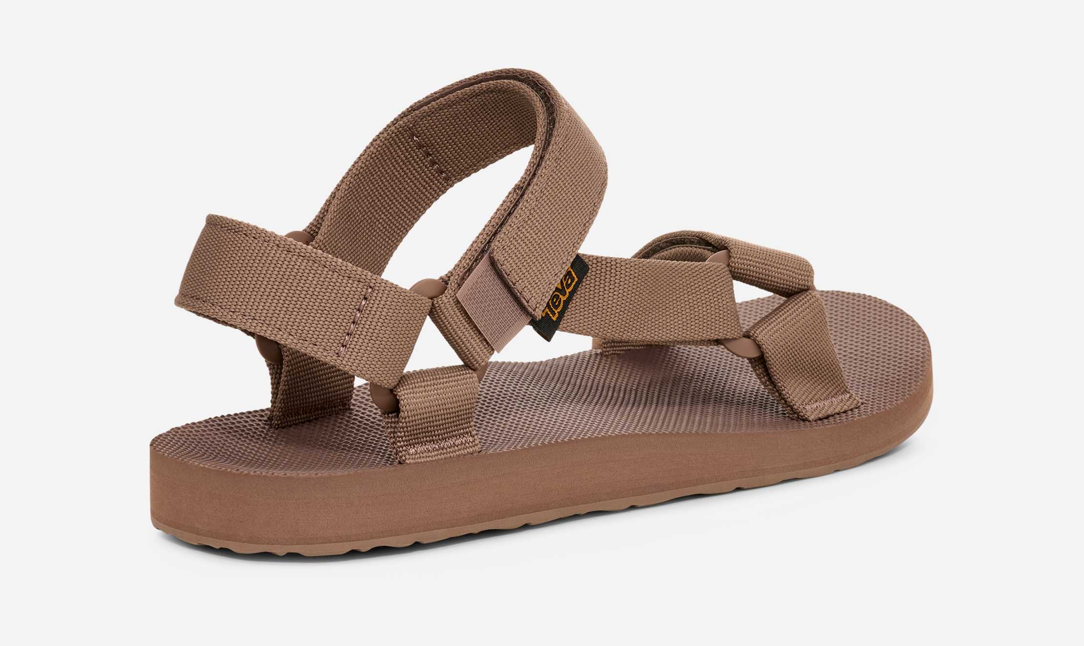 Teva Universal Original Strap Hook Loop Men Sandal Teva Original Universal Sandal Review | The Inertia Tested main image 4