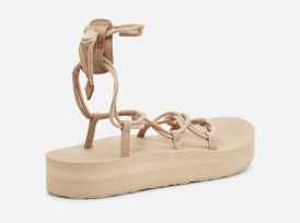 Midform Infinity Midform Sandal | Teva®