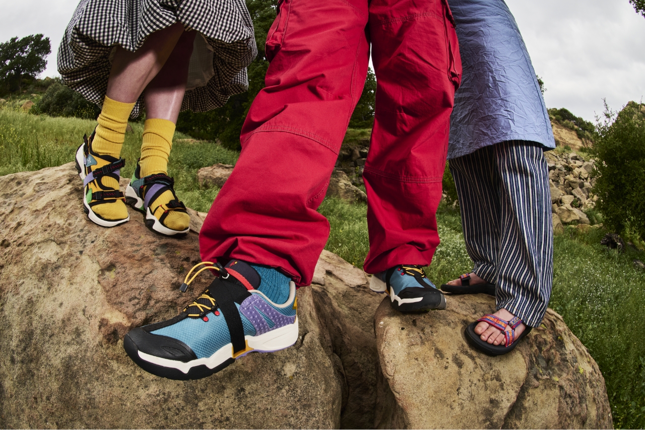 しょうTEVA Teva X Sean Wotherspoon Men's Wraptor Sandal Saffron Multi