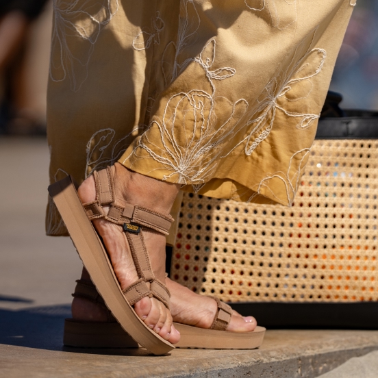 teva midform fashion