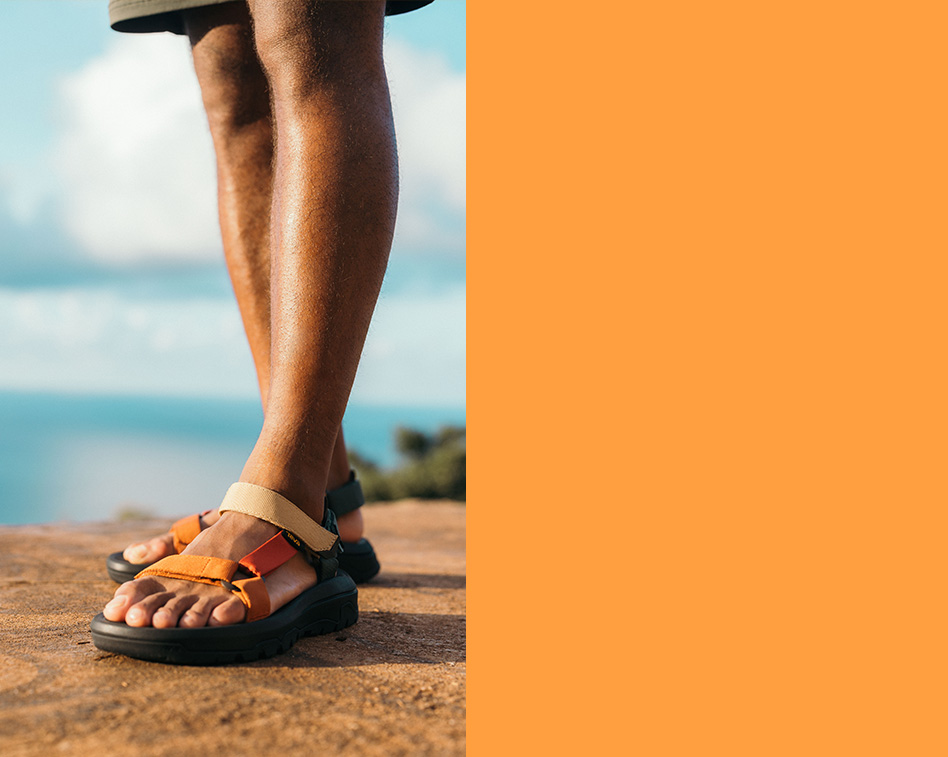 Teva美品！定価14000円メンズ テバ 公式【サンダル一覧｜メンズ】 Teva® 公式サイト