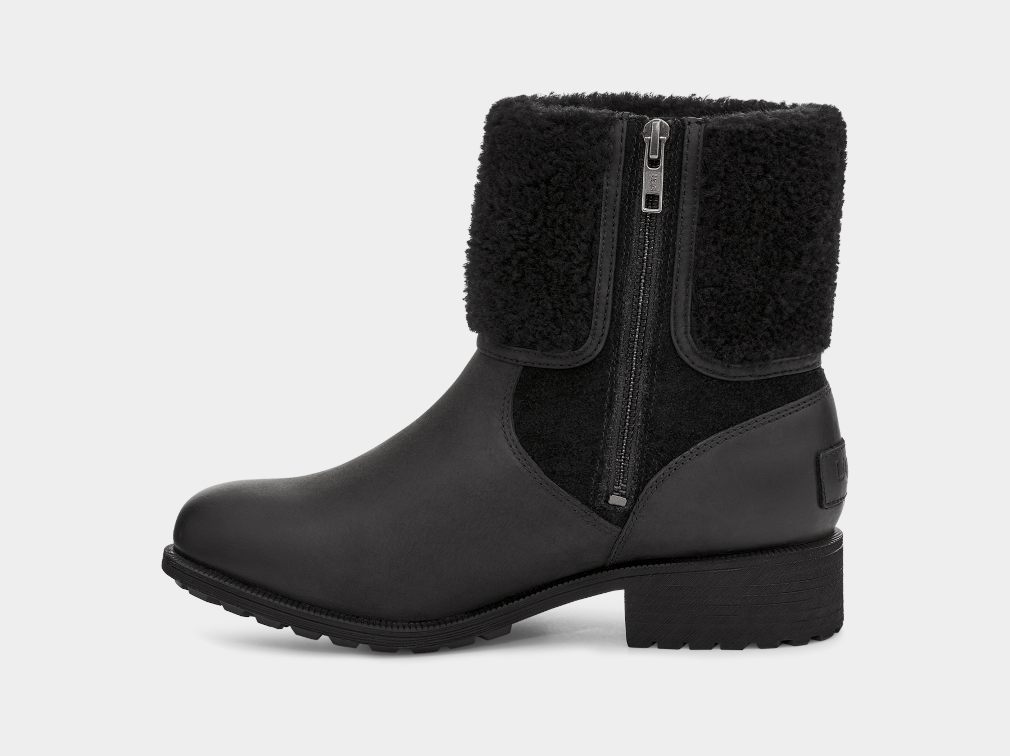 Ugg chyler boots black on sale