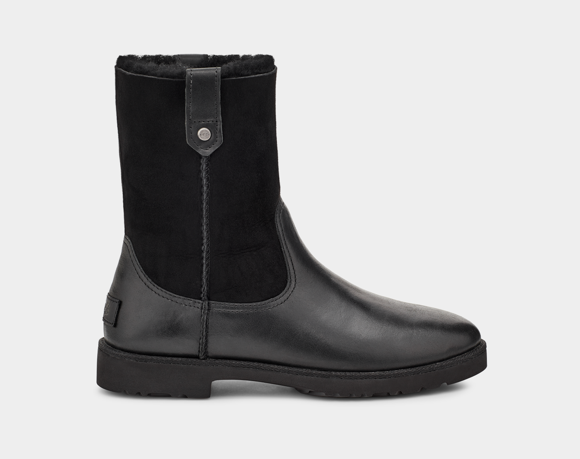 Women's short deals leather ugg boots