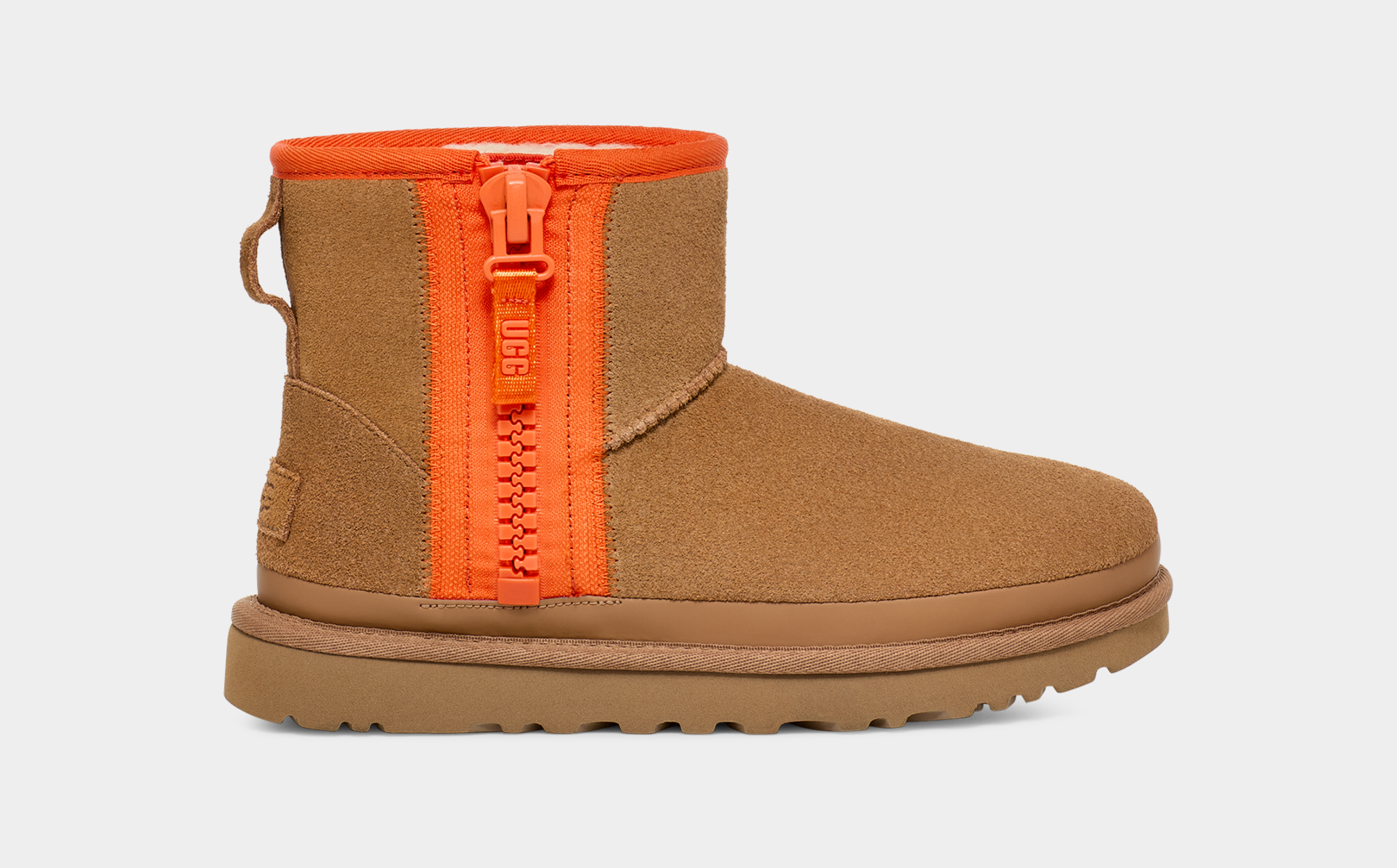 Women s Classic Mini Zipper Tape Logo Boot UGG