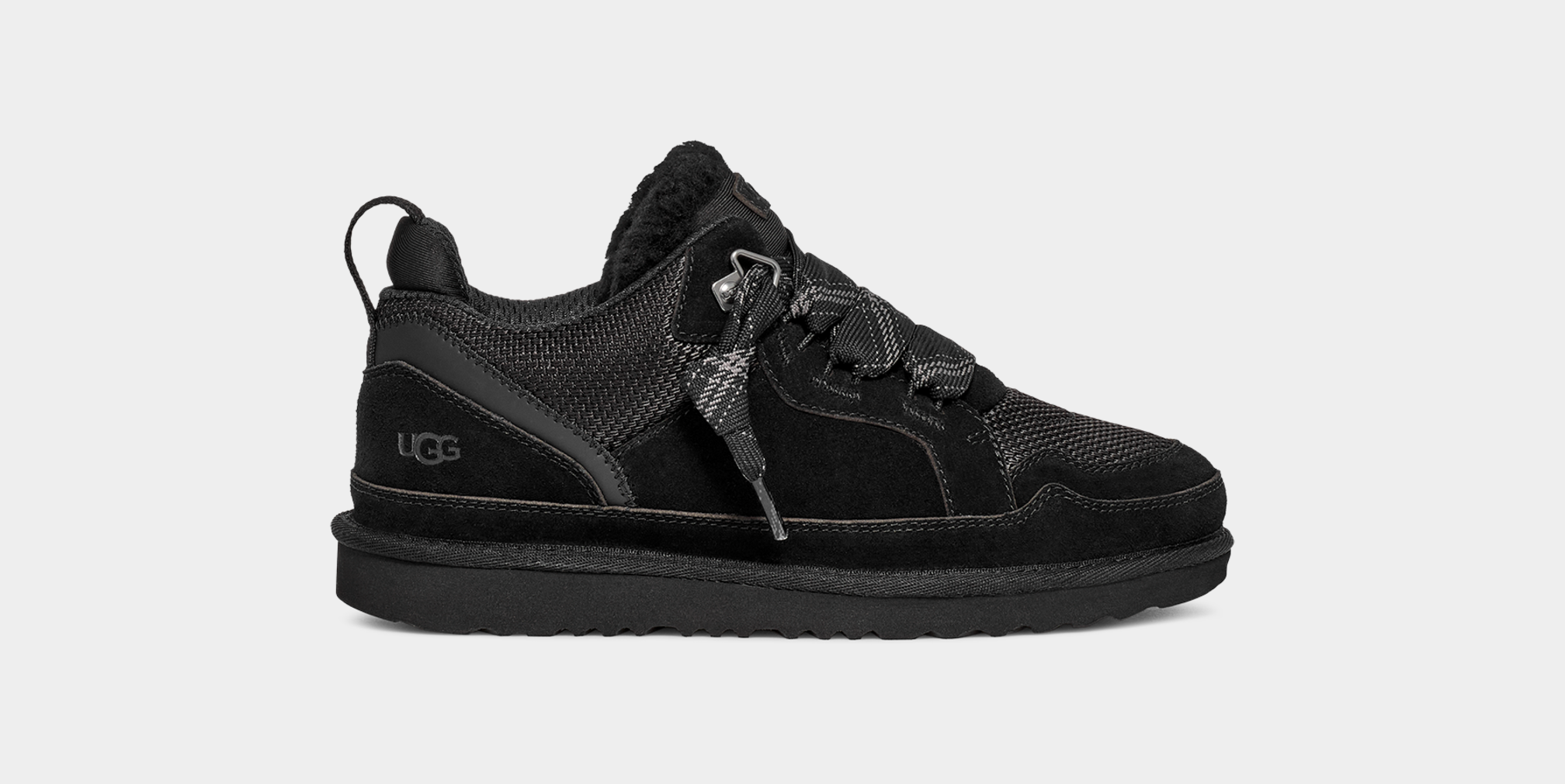 Boy uggs clearance low top
