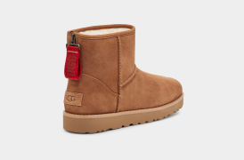 Classic Mini Logo Zip Boot | UGG®