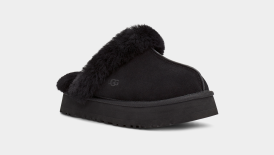 Footaction hotsell ugg slides
