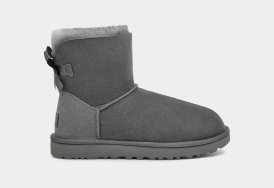Ribbon uggs 2025