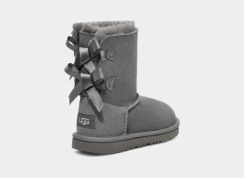 Ugg boots top with one bow