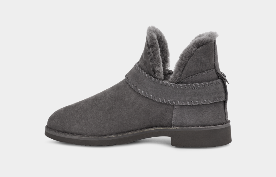 Mckay boot top