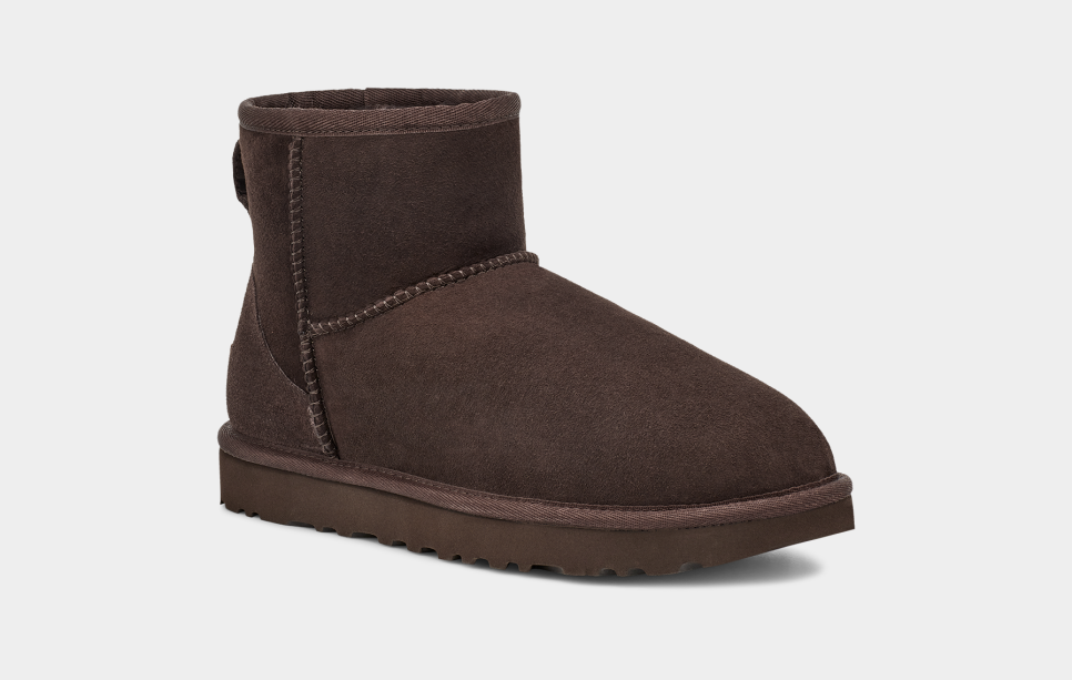 Ugg classic short best sale 2 chocolate