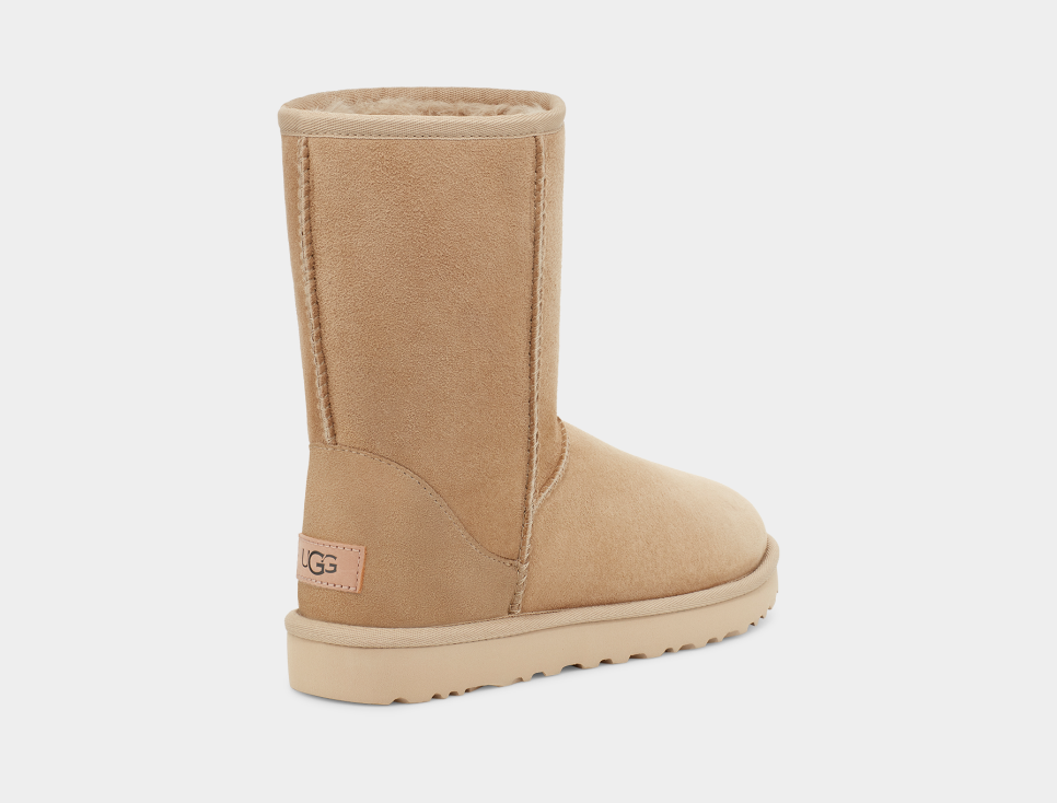 Ugg classic short 39 best sale