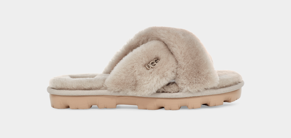 Ugg fuzzette size cheap 7