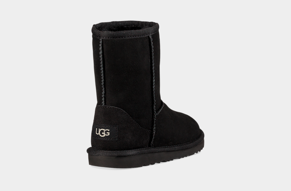 Uggs classic discount ii on sale