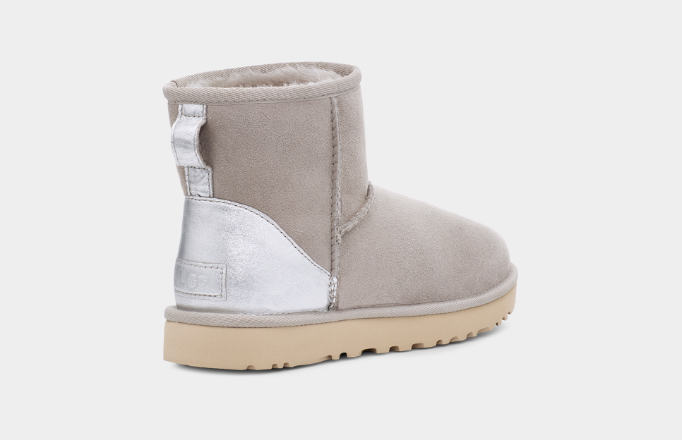 Ugg mini classic sales metallic